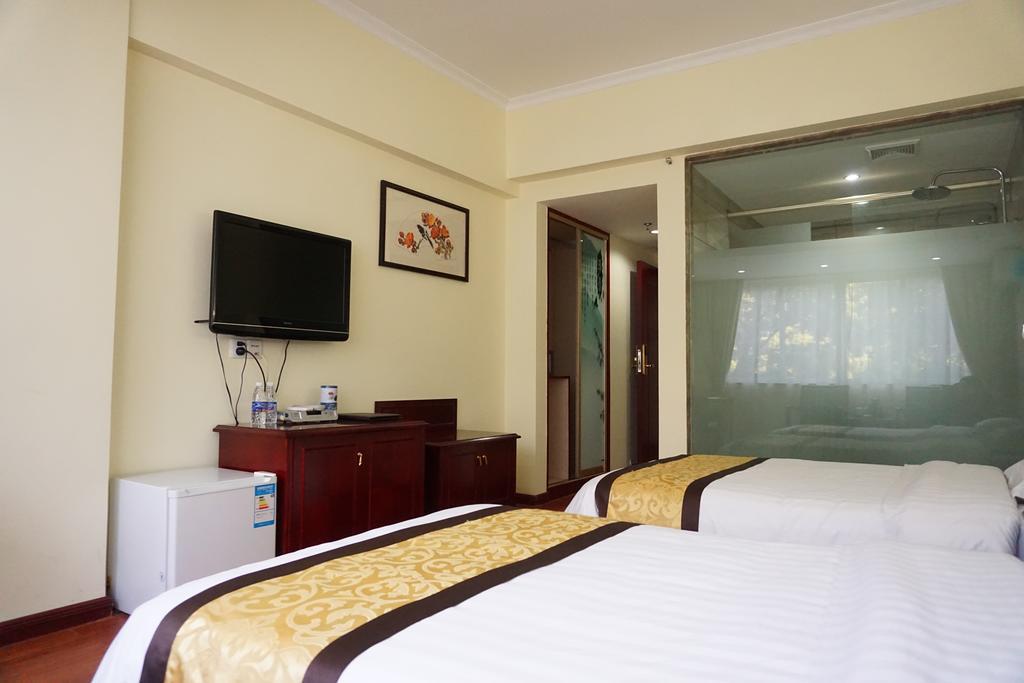 Guangdong Oversea Chinese Hotel Guangzhou Rum bild