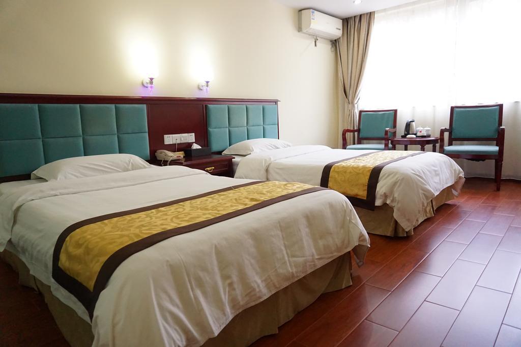 Guangdong Oversea Chinese Hotel Guangzhou Rum bild