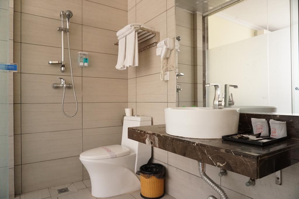 Guangdong Oversea Chinese Hotel Guangzhou Rum bild